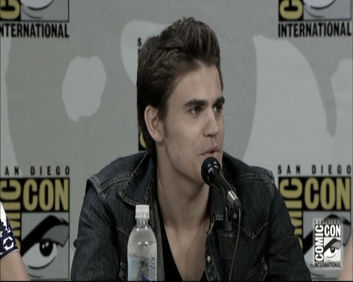 VampireDiariesWorld-dot-nl_S6TheVampireDiaires2014Comic-ConPanel1081.jpg