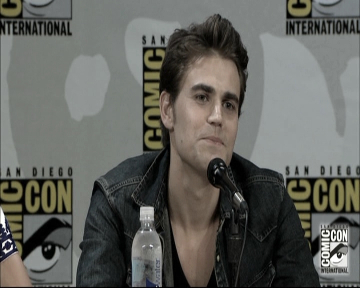 VampireDiariesWorld-dot-nl_S6TheVampireDiaires2014Comic-ConPanel1088.jpg