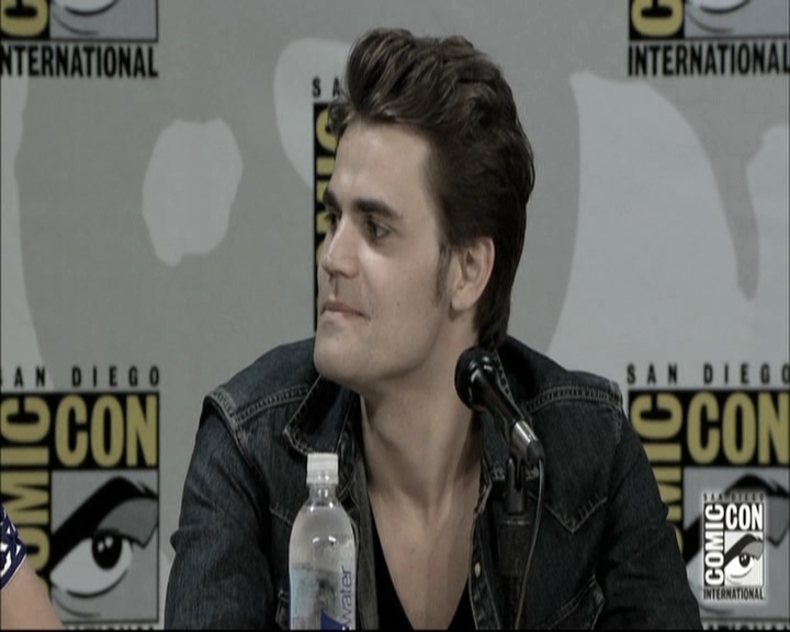 VampireDiariesWorld-dot-nl_S6TheVampireDiaires2014Comic-ConPanel1089.jpg