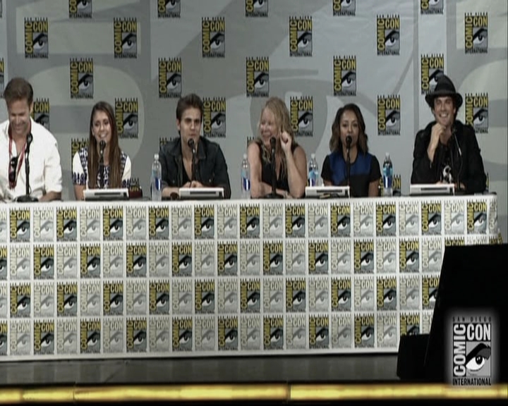 VampireDiariesWorld-dot-nl_S6TheVampireDiaires2014Comic-ConPanel1135.jpg