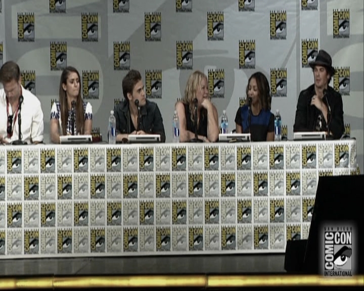 VampireDiariesWorld-dot-nl_S6TheVampireDiaires2014Comic-ConPanel1139.jpg