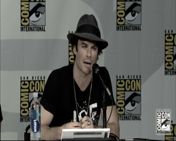 VampireDiariesWorld-dot-nl_S6TheVampireDiaires2014Comic-ConPanel1254.jpg