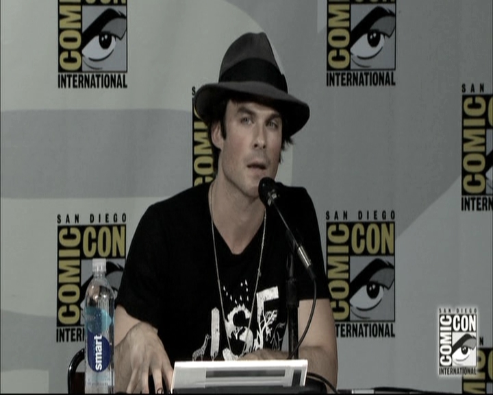 VampireDiariesWorld-dot-nl_S6TheVampireDiaires2014Comic-ConPanel1272.jpg