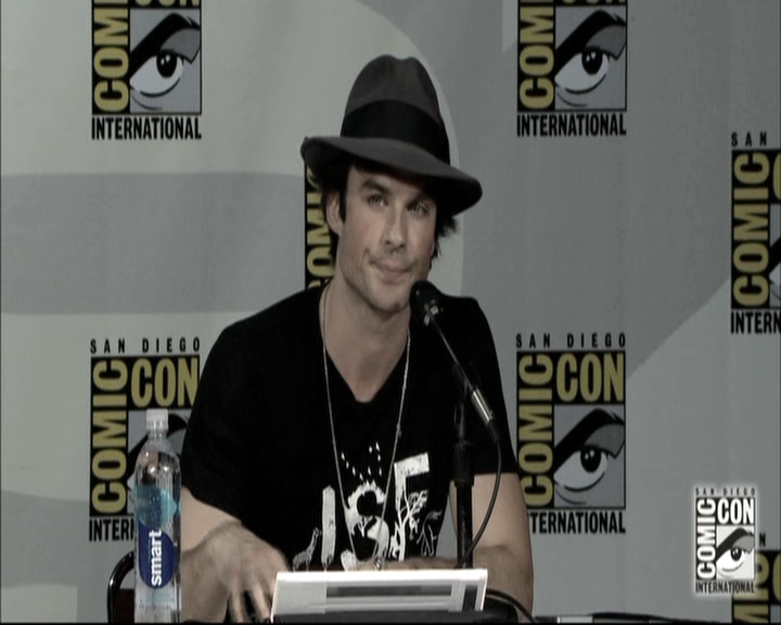 VampireDiariesWorld-dot-nl_S6TheVampireDiaires2014Comic-ConPanel1274.jpg