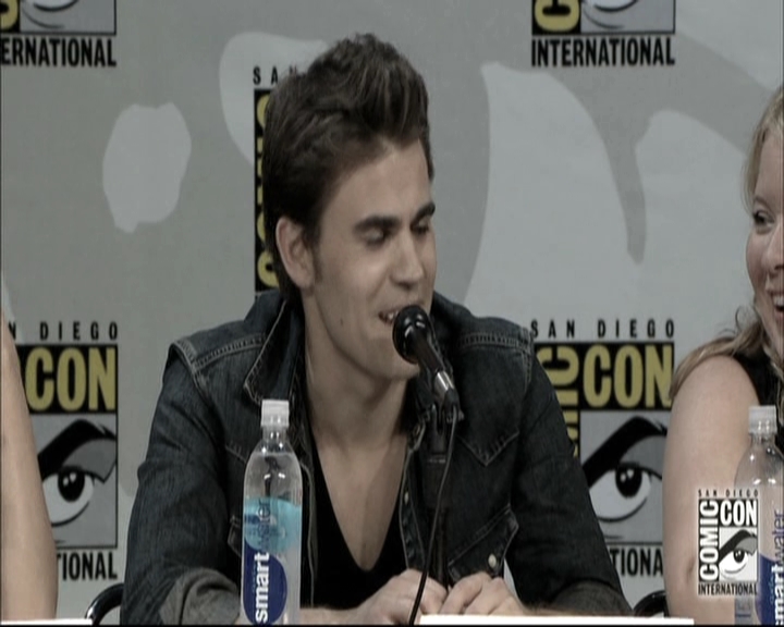 VampireDiariesWorld-dot-nl_S6TheVampireDiaires2014Comic-ConPanel1296.jpg