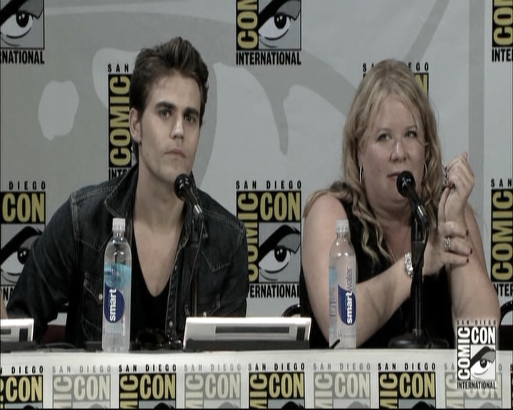 VampireDiariesWorld-dot-nl_S6TheVampireDiaires2014Comic-ConPanel1308.jpg