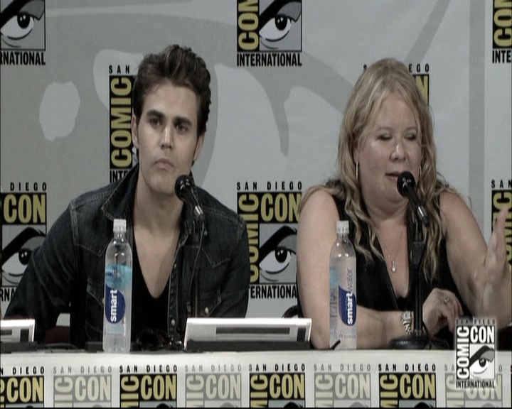 VampireDiariesWorld-dot-nl_S6TheVampireDiaires2014Comic-ConPanel1319.jpg