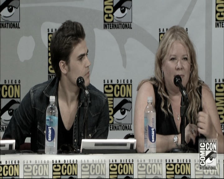 VampireDiariesWorld-dot-nl_S6TheVampireDiaires2014Comic-ConPanel1323.jpg