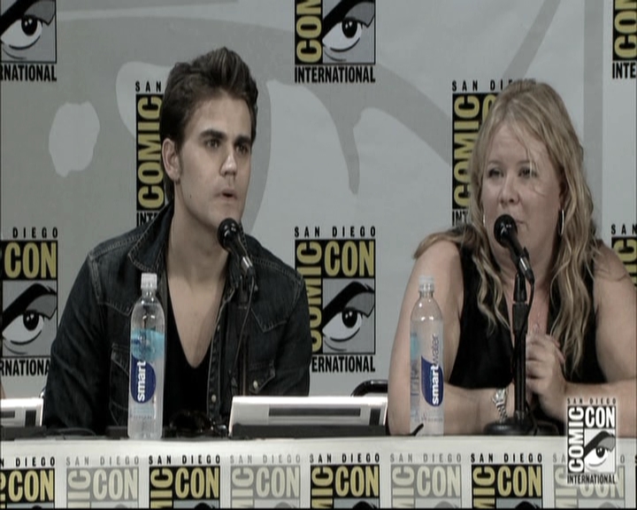 VampireDiariesWorld-dot-nl_S6TheVampireDiaires2014Comic-ConPanel1328.jpg