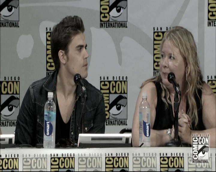 VampireDiariesWorld-dot-nl_S6TheVampireDiaires2014Comic-ConPanel1329.jpg