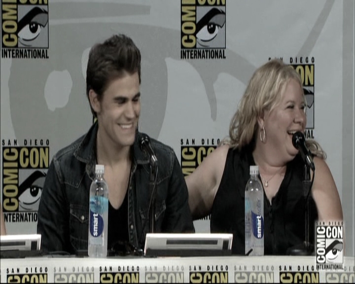 VampireDiariesWorld-dot-nl_S6TheVampireDiaires2014Comic-ConPanel1366.jpg