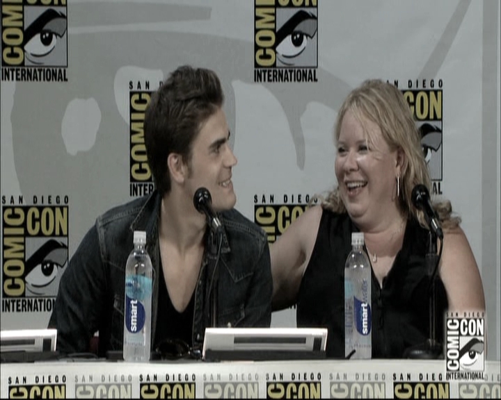 VampireDiariesWorld-dot-nl_S6TheVampireDiaires2014Comic-ConPanel1367.jpg