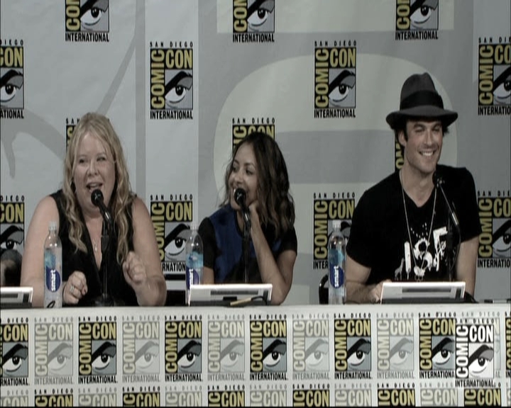 VampireDiariesWorld-dot-nl_S6TheVampireDiaires2014Comic-ConPanel1565.jpg