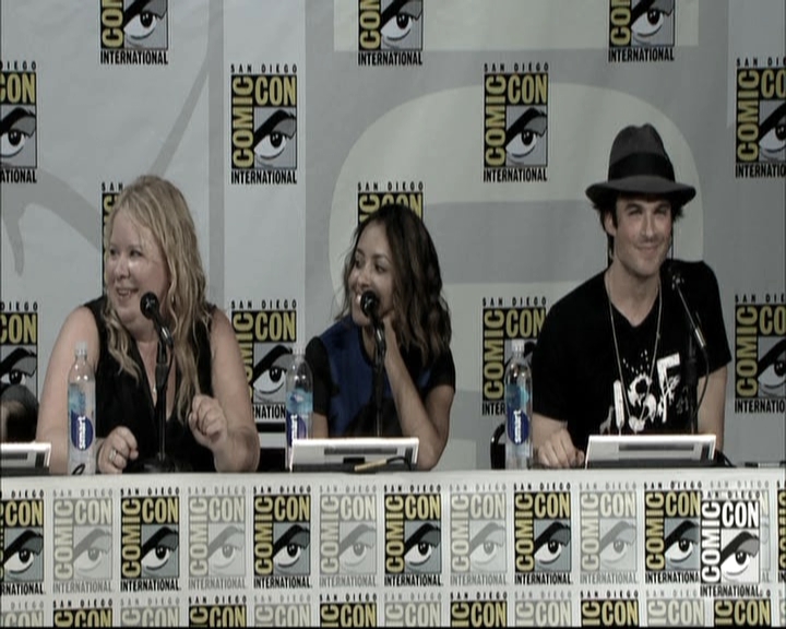 VampireDiariesWorld-dot-nl_S6TheVampireDiaires2014Comic-ConPanel1566.jpg