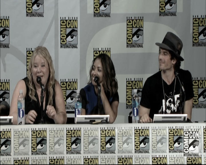 VampireDiariesWorld-dot-nl_S6TheVampireDiaires2014Comic-ConPanel1567.jpg