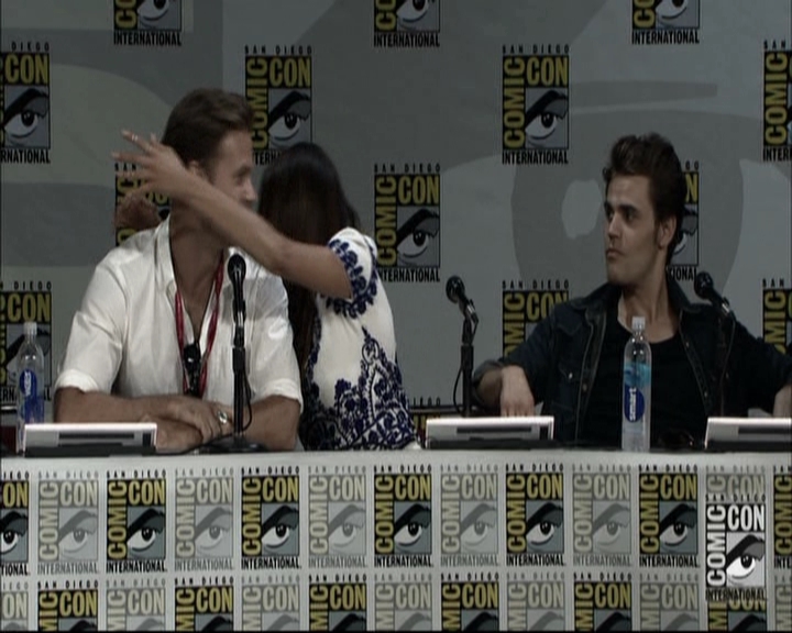 VampireDiariesWorld-dot-nl_S6TheVampireDiaires2014Comic-ConPanel1576.jpg