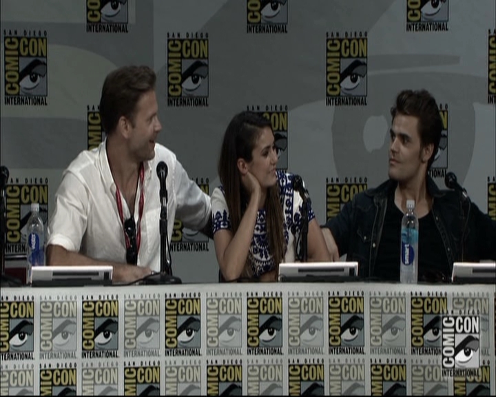 VampireDiariesWorld-dot-nl_S6TheVampireDiaires2014Comic-ConPanel1591.jpg