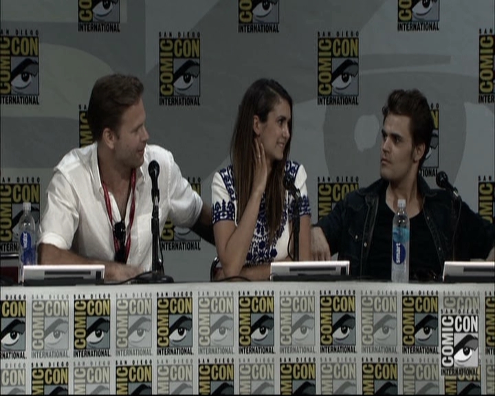 VampireDiariesWorld-dot-nl_S6TheVampireDiaires2014Comic-ConPanel1594.jpg