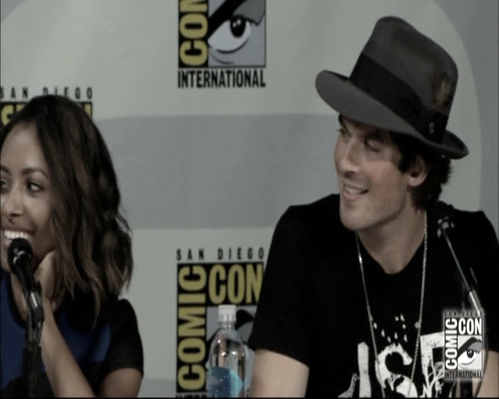 VampireDiariesWorld-dot-nl_S6TheVampireDiaires2014Comic-ConPanel1638.jpg