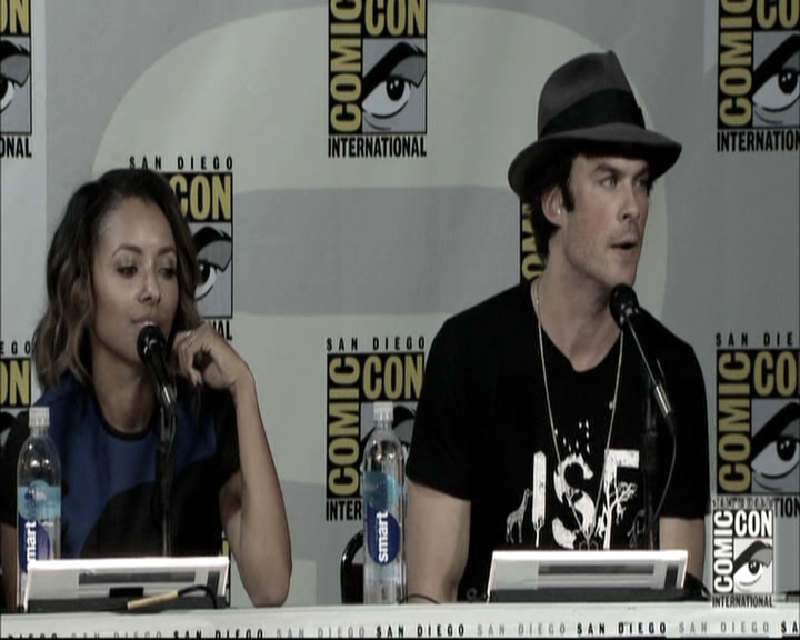 VampireDiariesWorld-dot-nl_S6TheVampireDiaires2014Comic-ConPanel1656.jpg