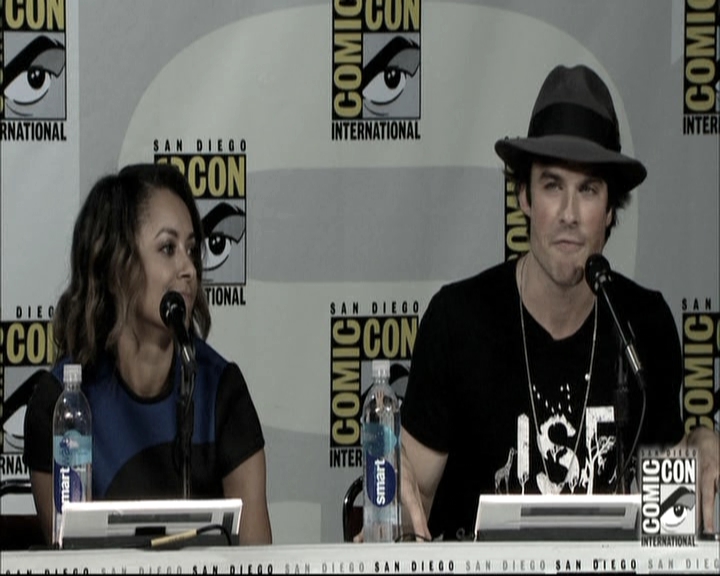 VampireDiariesWorld-dot-nl_S6TheVampireDiaires2014Comic-ConPanel1678.jpg