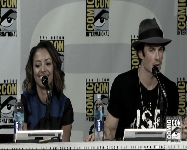 VampireDiariesWorld-dot-nl_S6TheVampireDiaires2014Comic-ConPanel1701.jpg