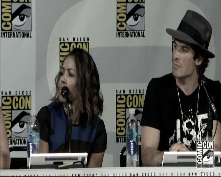 VampireDiariesWorld-dot-nl_S6TheVampireDiaires2014Comic-ConPanel1720.jpg