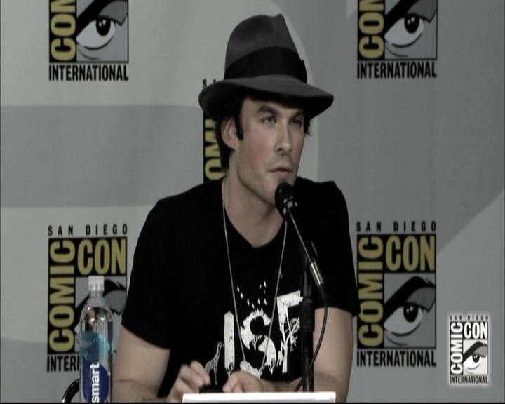 VampireDiariesWorld-dot-nl_S6TheVampireDiaires2014Comic-ConPanel1735.jpg