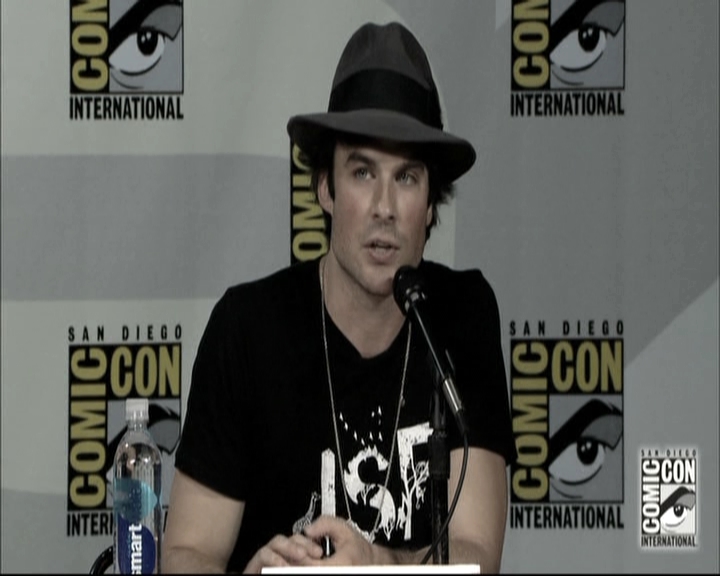 VampireDiariesWorld-dot-nl_S6TheVampireDiaires2014Comic-ConPanel1738.jpg