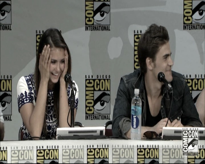 VampireDiariesWorld-dot-nl_S6TheVampireDiaires2014Comic-ConPanel1770.jpg