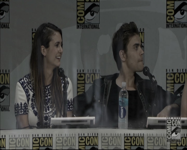 VampireDiariesWorld-dot-nl_S6TheVampireDiaires2014Comic-ConPanel1796.jpg