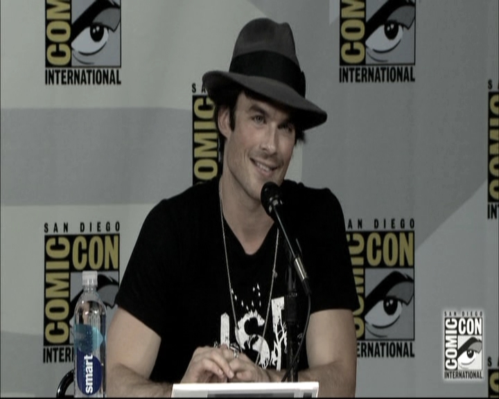 VampireDiariesWorld-dot-nl_S6TheVampireDiaires2014Comic-ConPanel1808.jpg