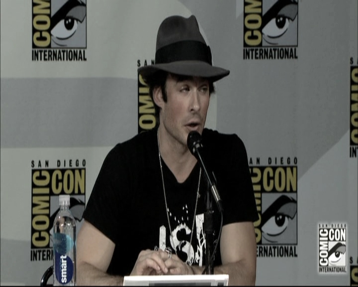 VampireDiariesWorld-dot-nl_S6TheVampireDiaires2014Comic-ConPanel1812.jpg