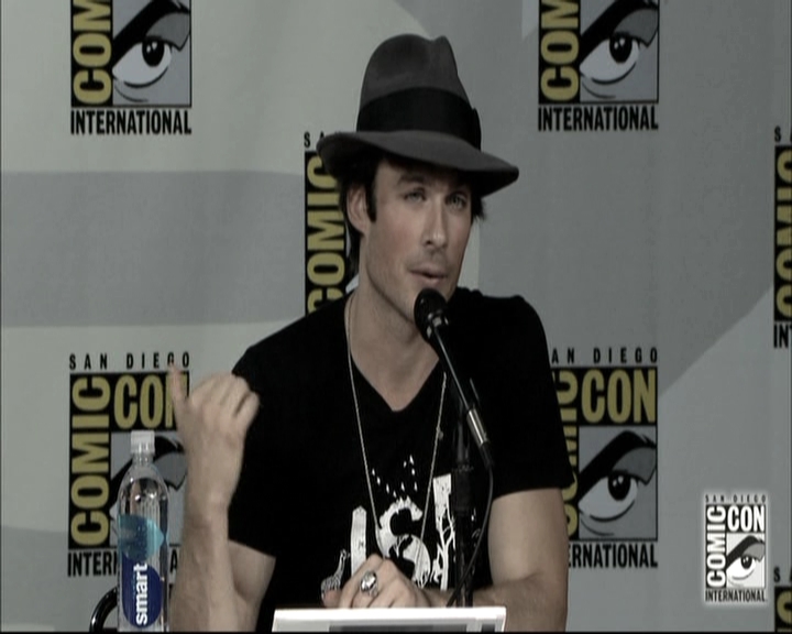 VampireDiariesWorld-dot-nl_S6TheVampireDiaires2014Comic-ConPanel1814.jpg