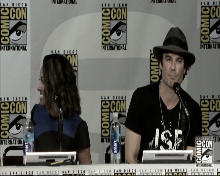 VampireDiariesWorld-dot-nl_S6TheVampireDiaires2014Comic-ConPanel1822.jpg