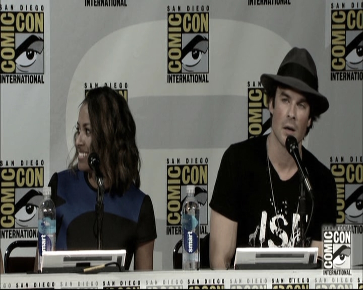 VampireDiariesWorld-dot-nl_S6TheVampireDiaires2014Comic-ConPanel1826.jpg