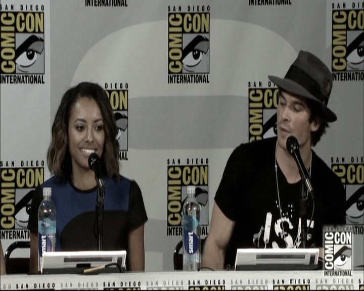 VampireDiariesWorld-dot-nl_S6TheVampireDiaires2014Comic-ConPanel1827.jpg