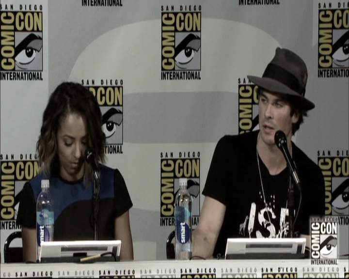 VampireDiariesWorld-dot-nl_S6TheVampireDiaires2014Comic-ConPanel1829.jpg