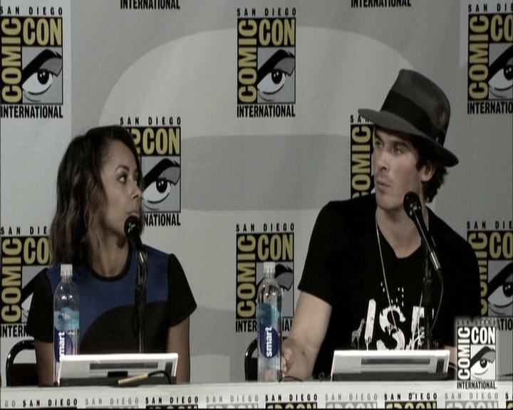 VampireDiariesWorld-dot-nl_S6TheVampireDiaires2014Comic-ConPanel1830.jpg