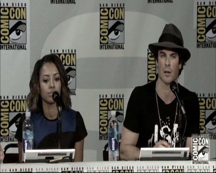 VampireDiariesWorld-dot-nl_S6TheVampireDiaires2014Comic-ConPanel1844.jpg