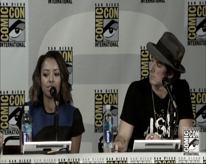 VampireDiariesWorld-dot-nl_S6TheVampireDiaires2014Comic-ConPanel1858.jpg