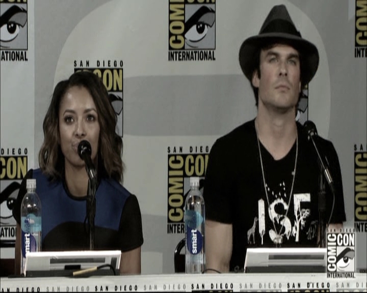 VampireDiariesWorld-dot-nl_S6TheVampireDiaires2014Comic-ConPanel1872.jpg