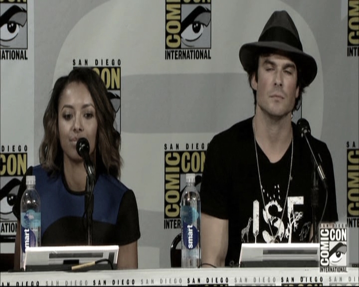 VampireDiariesWorld-dot-nl_S6TheVampireDiaires2014Comic-ConPanel1874.jpg