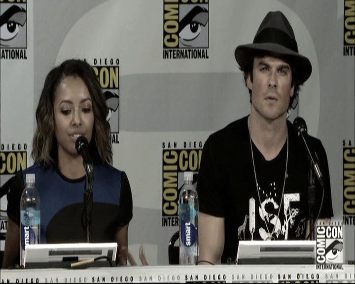 VampireDiariesWorld-dot-nl_S6TheVampireDiaires2014Comic-ConPanel1876.jpg