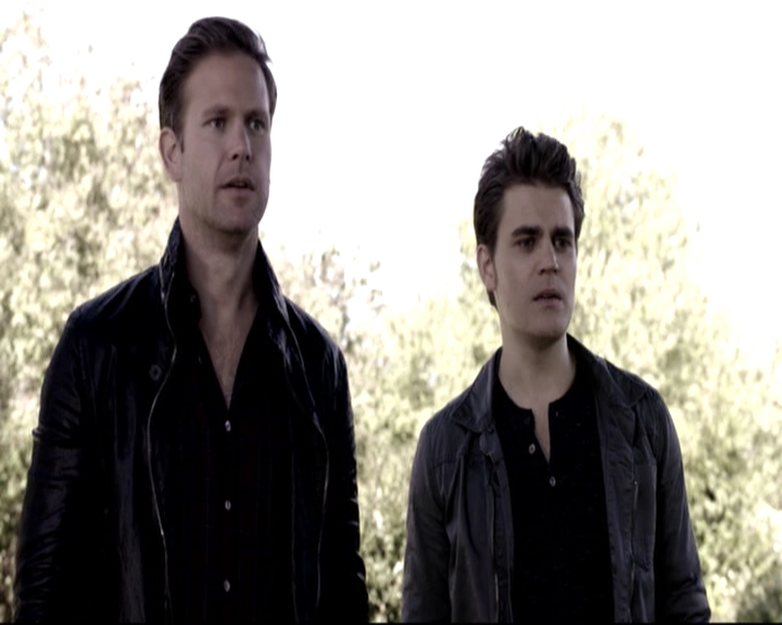 VampireDiariesWorld-dot-nl_S6SecondBite-GagReel0203.jpg