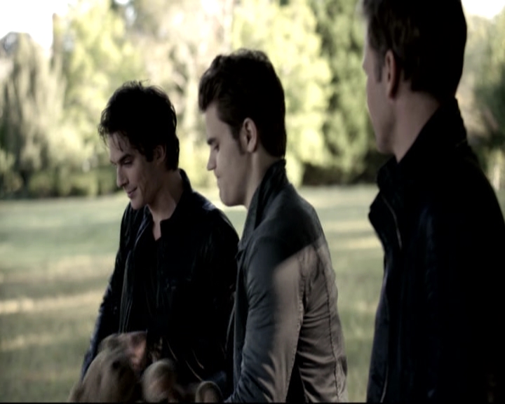 VampireDiariesWorld-dot-nl_S6SecondBite-GagReel0208.jpg