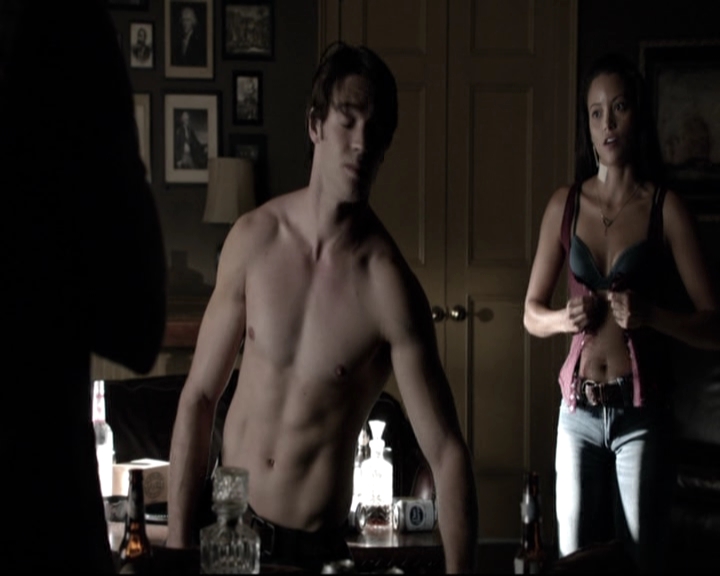 VampireDiariesWorld-dot-nl_S6TheVampireDiairesGoodBiteandGoodLuck0211.jpg