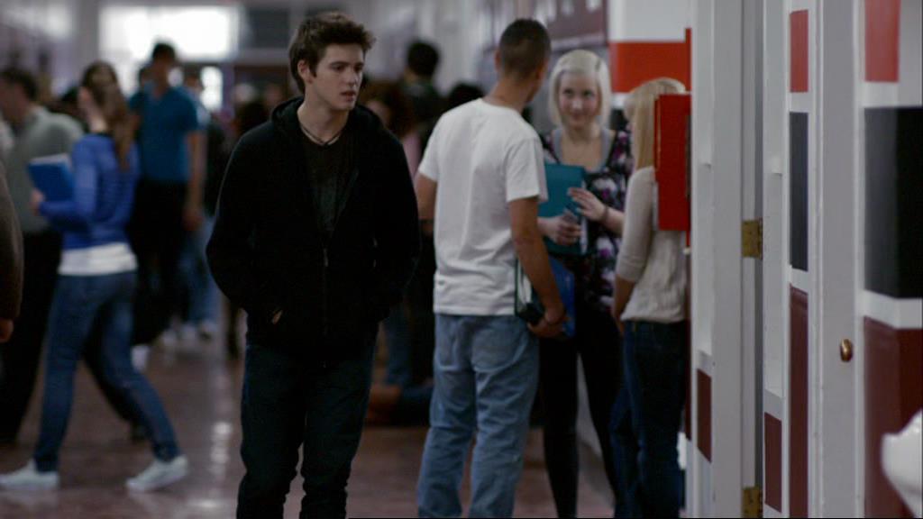 VampireDiariesWorld-dot-org_1x01Pilot_Captures00474.jpg