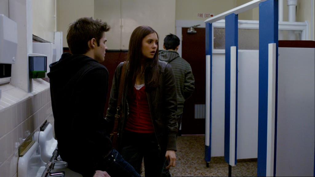 VampireDiariesWorld-dot-org_1x01Pilot_Captures00532.jpg