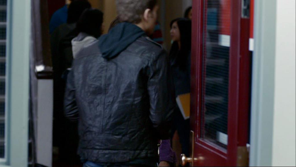 VampireDiariesWorld-dot-org_1x01Pilot_Captures00555.jpg